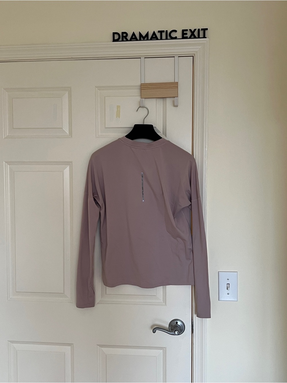 Nike Women's Long-Sleeve Crew Top - Mauve